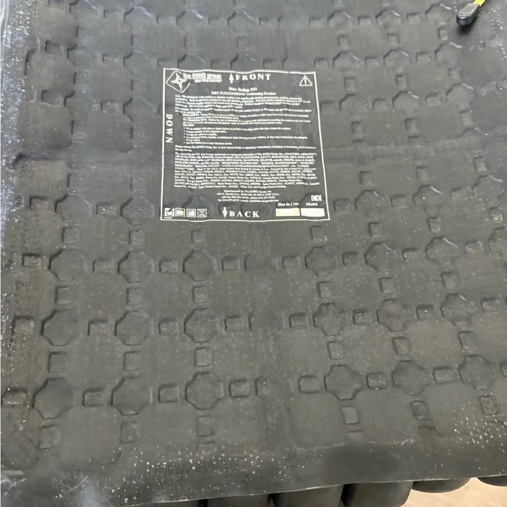 ROHO QUADTRO Select HIGH Profile Cushion - 16.00" x 17.00" x 4.25" - Picture 5 of 13